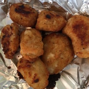 Gluten-free chicken poppers from Fresh Brothers